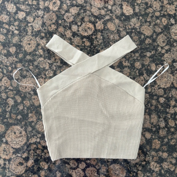 Aritzia Babaton Sculpt Knit Criss Cross Cropped Tank - Picture 2 of 5